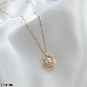 TPSH283 SIQ Pearl/Curb Chain Pendant - CPSH